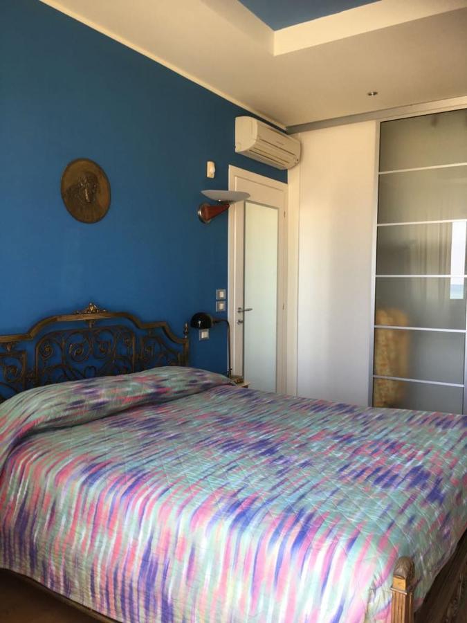 Appartamento Fronte Mare Римини Экстерьер фото