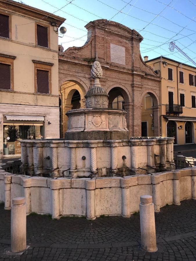 Appartamento Fronte Mare Римини Экстерьер фото