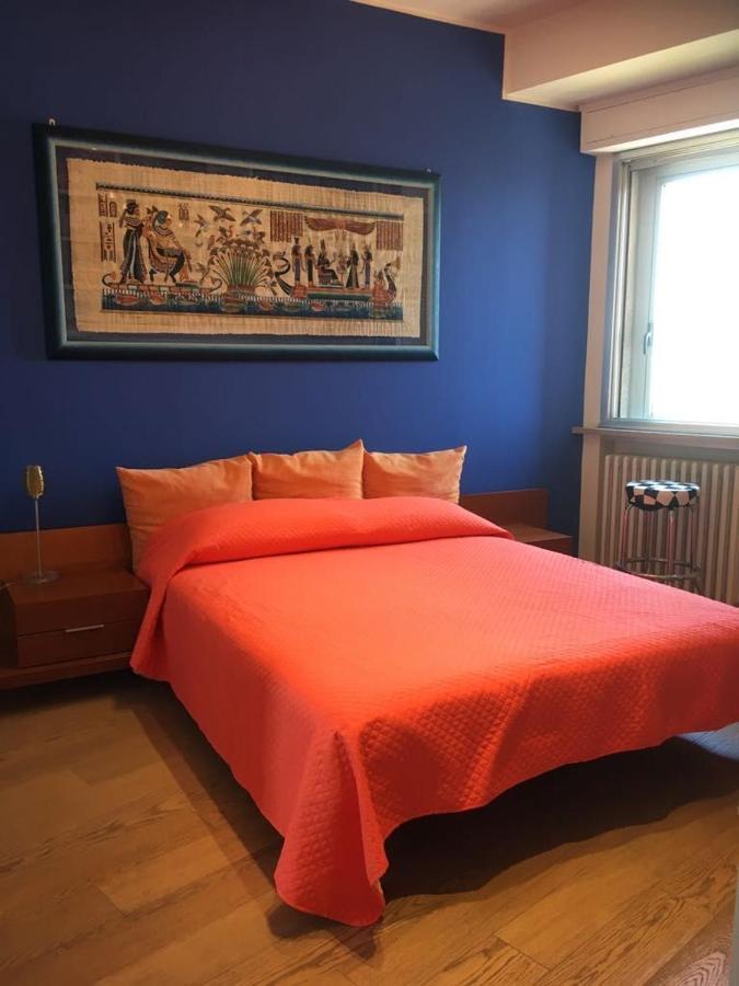 Appartamento Fronte Mare Римини Экстерьер фото